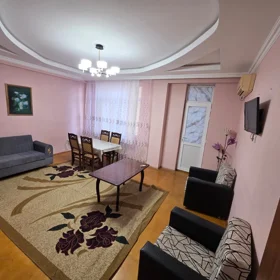 In Baku 90.0 m² apartment is for rent - Image 2