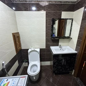 In Baku 85.0 m² apartment is for rent - Image 2