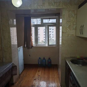 In Baku 85.0 m² apartment is for rent - Image 10