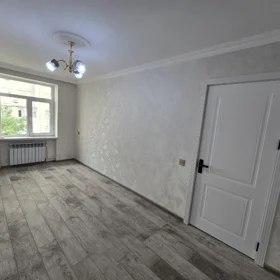 In Baku 67.0 m² apartment is for sale - Image 9