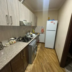 In Baku 65.0 m² apartment is for sale - Image 4