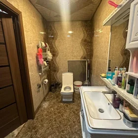 In Baku 65.0 m² apartment is for sale - Image 6