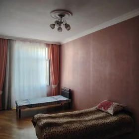 In Baku 75.0 m² apartment is for sale - Image 2