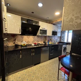 In Baku 129.0 m² apartment is for sale - Image 3