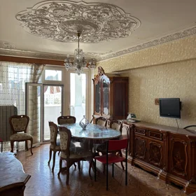 In Baku 129.0 m² apartment is for sale - Image 7