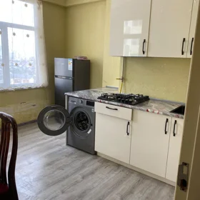Baku-da 160.0 m2 mənzil kirayə verilir - Şəkil 6