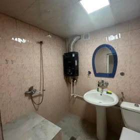 In Baku 55.0 m² apartment is for rent - Image 9