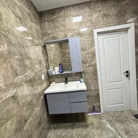 In Baku 100.0 m² apartment is for sale - Image 6