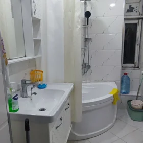 In Baku 75.0 m² apartment is for rent - Image 10