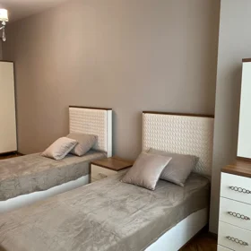 In Baku 180.0 m² apartment is for rent - Image 10