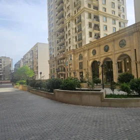 In Baku 130.0 m² apartment is for sale - Image 4
