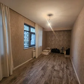In Baku 130.0 m² apartment is for sale - Image 9