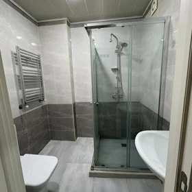 In Khirdalan 75.0 m² apartment is for rent - Image 8
