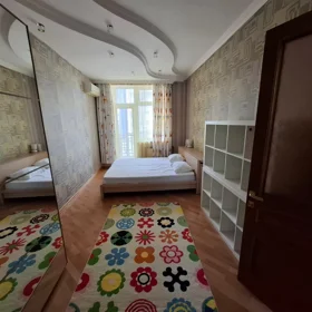 In Baku 167.0 m² apartment is for sale - Image 2