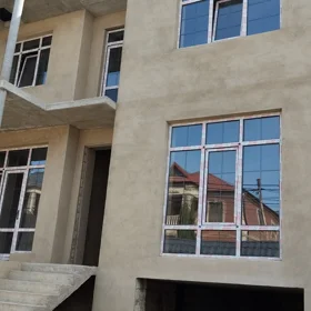 In Baku 220.0 m² house with 5.0 rooms is for sale - Image 5