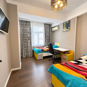 In Baku 116.0 m² apartment is for sale - Image 6