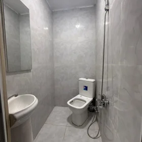 In Baku 75.0 m² apartment is for rent - Image 2