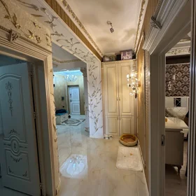 In Baku 128.0 m² apartment is for sale - Image 3