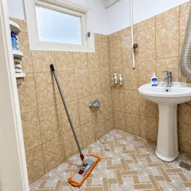 In Baku 75.0 m² apartment is for sale - Image 9