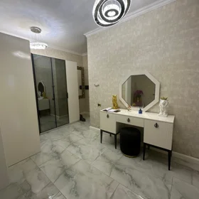 In Baku 120.0 m² apartment is for rent - Image 6