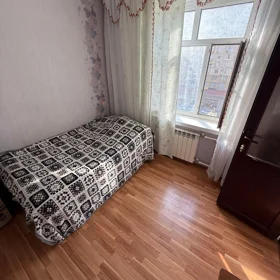 In Baku 70.0 m² apartment is for rent - Image 6