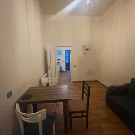 In Baku 45.0 m² house with 2.0 rooms is for rent - Image 3