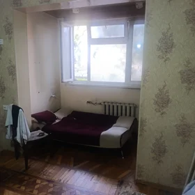 In Baku 90.0 m² apartment is for sale - Image 2