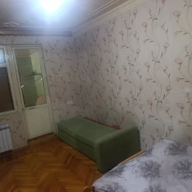 In Baku 90.0 m² apartment is for sale - Image 9