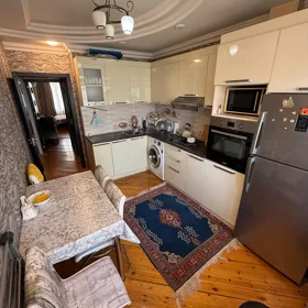 In Khirdalan 86.0 m² apartment is for sale - Image 2