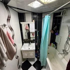 In Khirdalan 86.0 m² apartment is for sale - Image 8