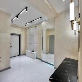 In Baku 140.0 m² apartment is for rent - Image 2