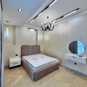 In Baku 140.0 m² apartment is for rent - Image 8