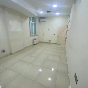 In Baku 160.0 m² commercial is for sale - Image 6