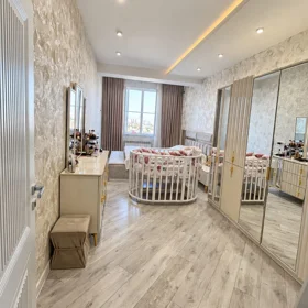 In Baku 105.0 m² apartment is for sale - Image 6