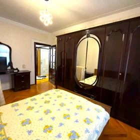 In Baku 60.0 m² apartment is for sale - Image 2