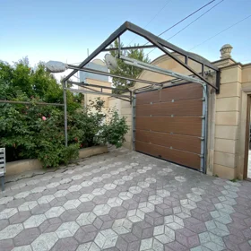 In Baku 200.0 m² house with 7.0 rooms is for sale - Image 4