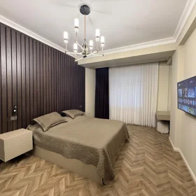 In Baku 140.0 m² apartment is for sale - Image 10