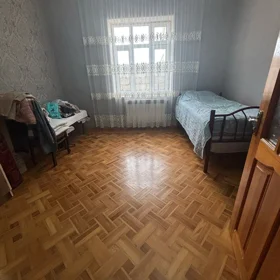 In Khirdalan 130.0 m² house with 3.0 rooms is for sale - Image 7