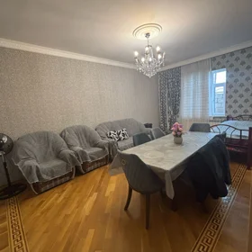 In Khirdalan 130.0 m² house with 3.0 rooms is for sale - Image 9