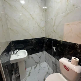In Baku 75.0 m² apartment is for rent - Image 9