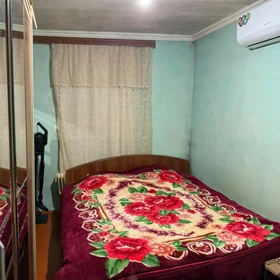 In Səbail rayonu 45.0 m² house with 2.0 rooms is for sale - Image 2