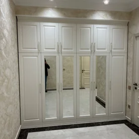In Baku 193.0 m² apartment is for sale - Image 2