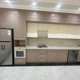 In Baku 193.0 m² apartment is for sale - Image 6
