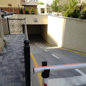 In Baku 181.0 m² apartment is for sale - Image 5