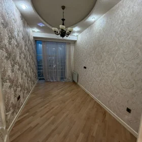 In Baku 187.0 m² apartment is for sale - Image 8