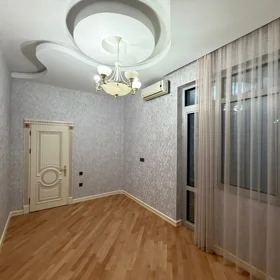 In Baku 187.0 m² apartment is for sale - Image 10