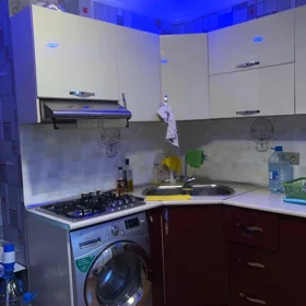 In Baku 110.0 m² apartment is for rent - Image 2