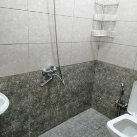 In Khirdalan 56.0 m² house with 2.0 rooms is for rent - Image 5