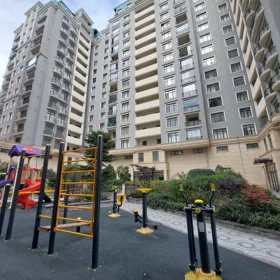 In Baku 76.0 m² apartment is for sale - Image 3