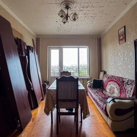 In Baku 100.0 m² apartment is for sale - Image 2